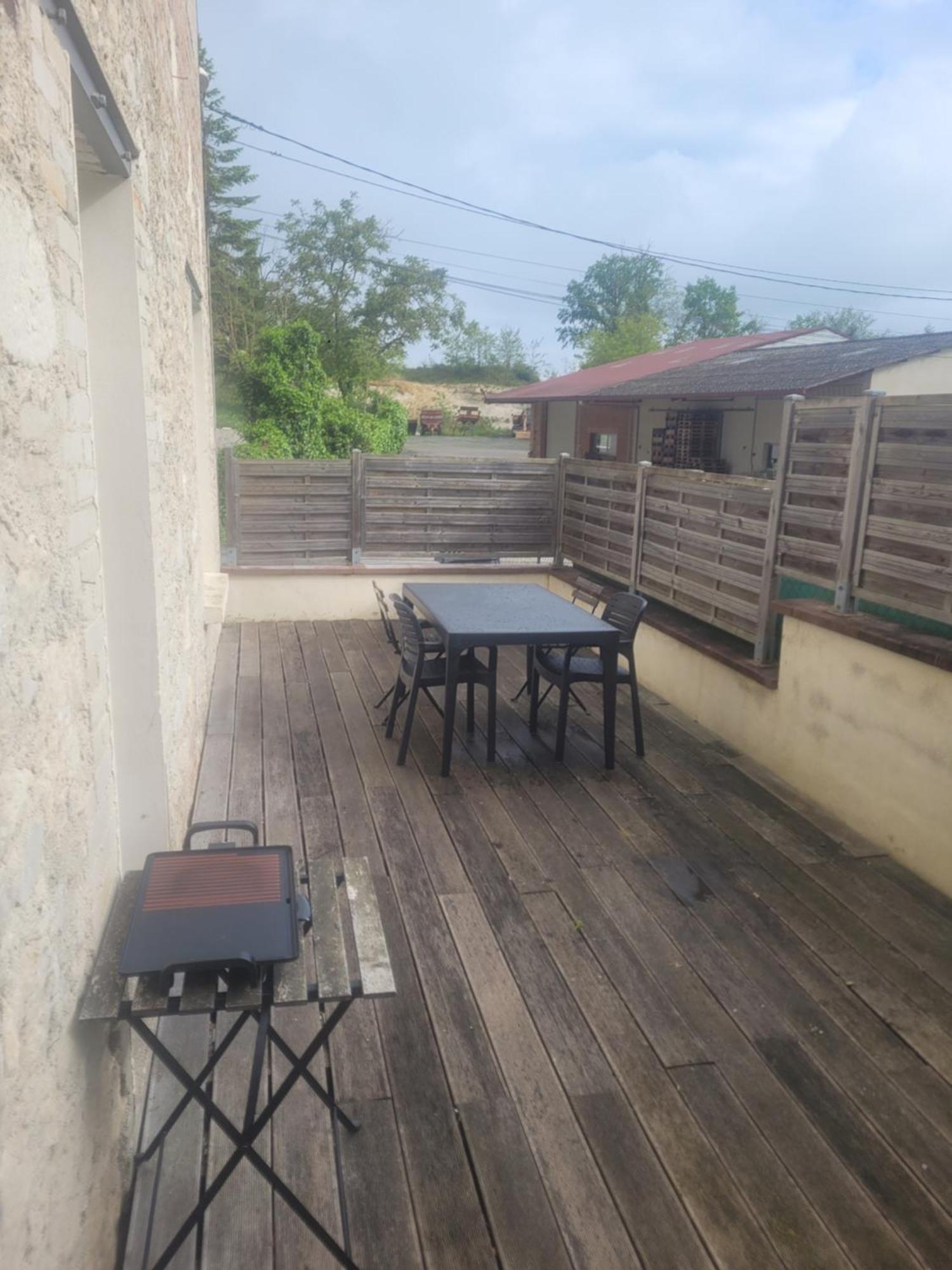 Appartement Cosy Dans Beau Village De Champagne Cormicy ภายนอก รูปภาพ