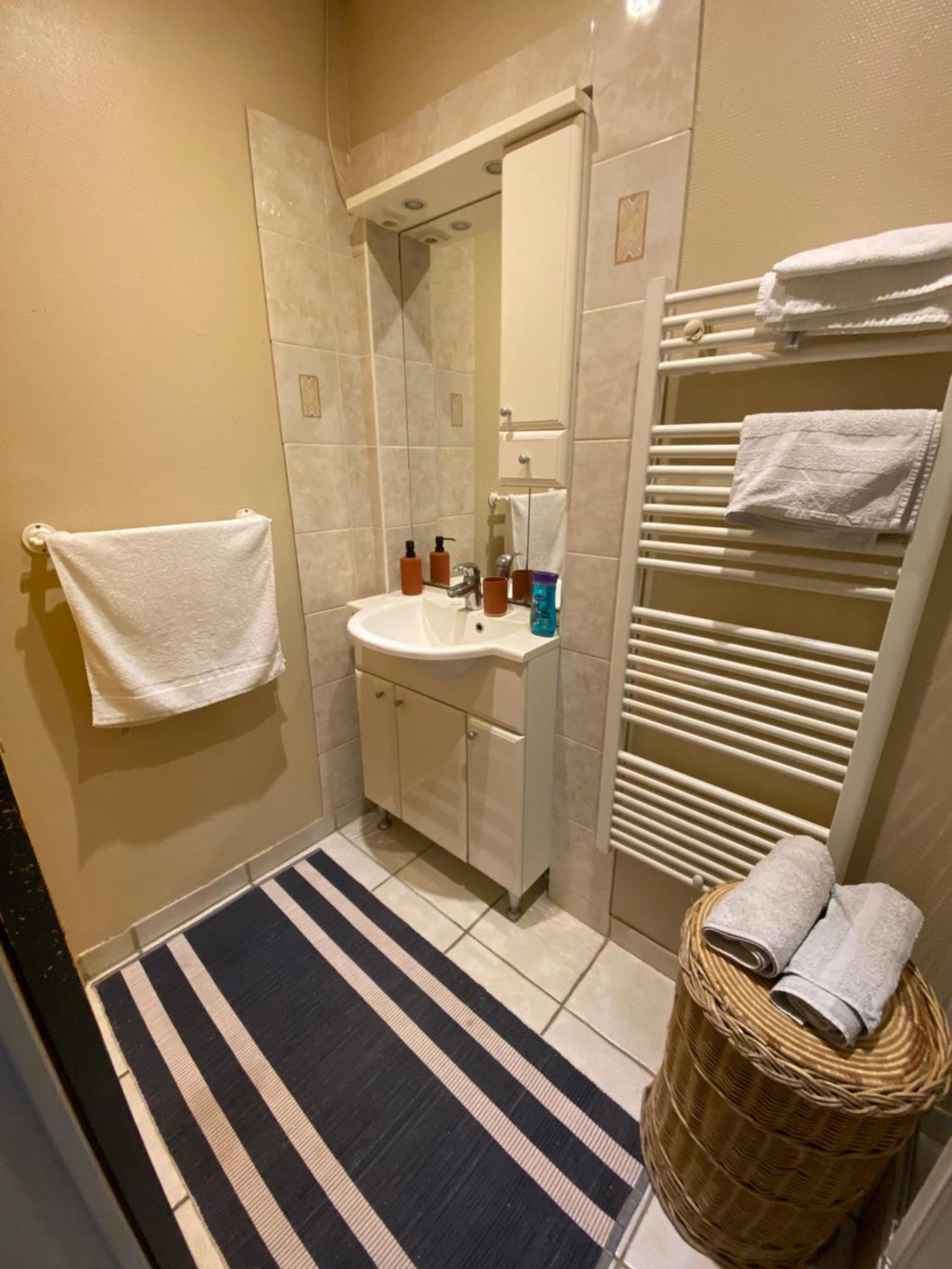 Appartement Cosy Dans Beau Village De Champagne Cormicy ภายนอก รูปภาพ